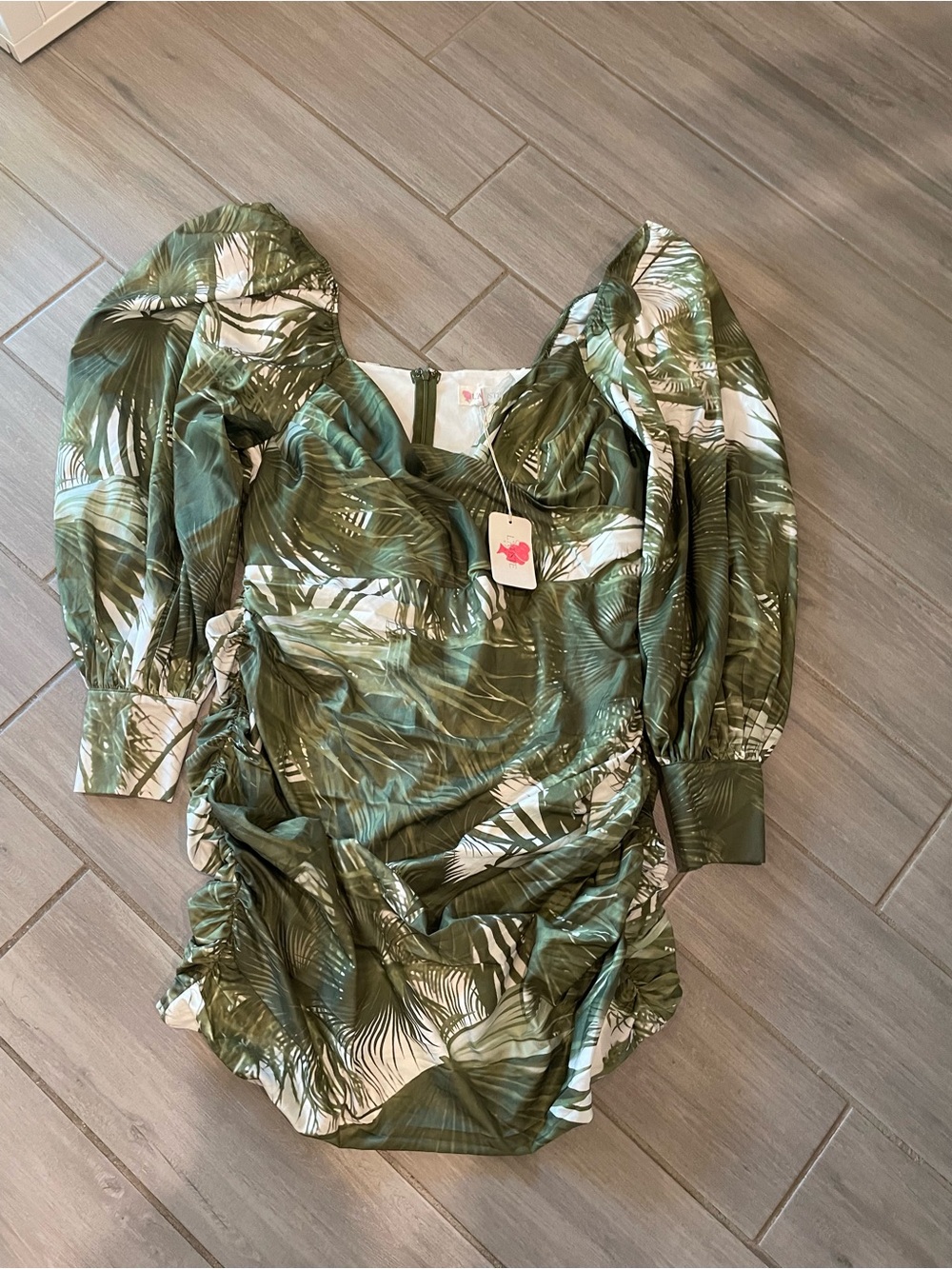 L'ATISTE Green Palm-Print Puff-Sleeve Ruched Blouse